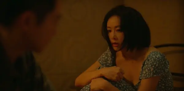 重影第11集剧照